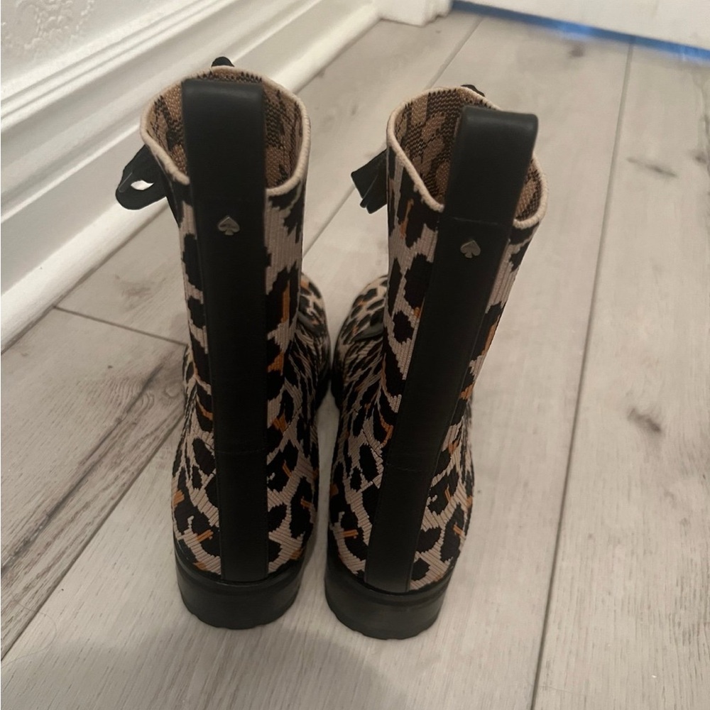 Leopard Print Women's Boots - Picture 4 of 8